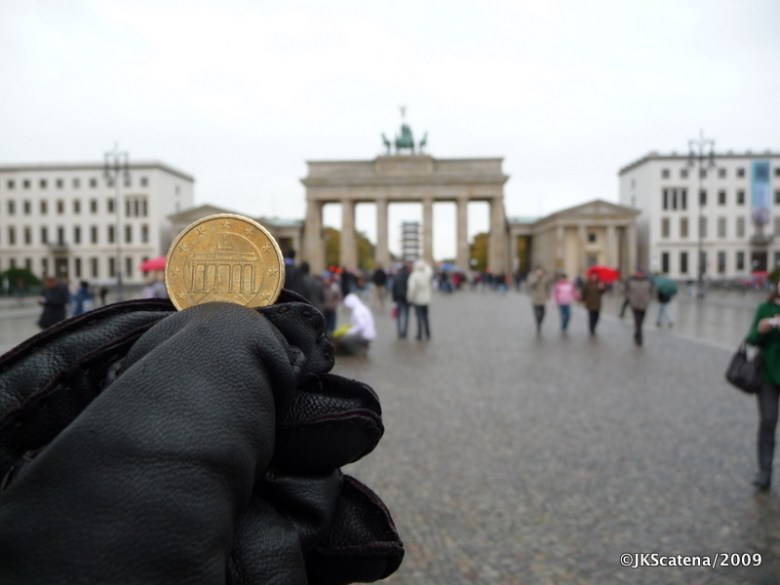 Berlim: Portão de Brandemburgo, a imagem do Euro alemão