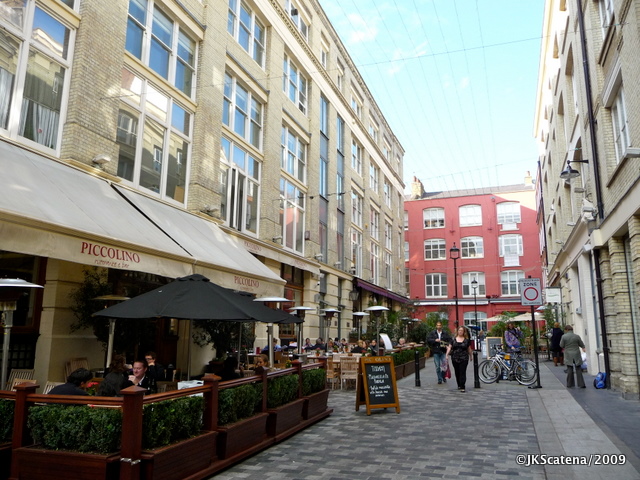 Regent Street Food Quarter, uma “praça de alimentação” chiquérrima, uma ótima dica!  