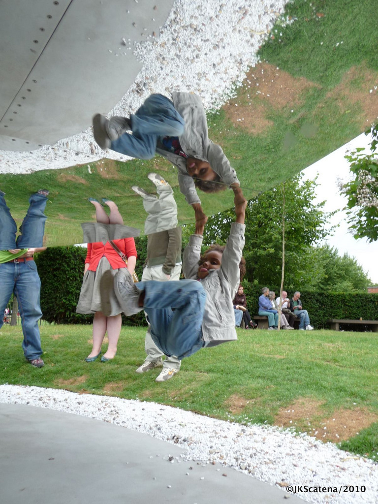 London: Serpentine Gallery - Reflections 3