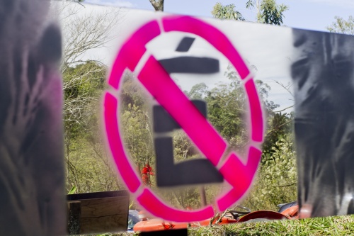 Não É (Proibido Ser)