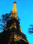 Paris ao anoitecer